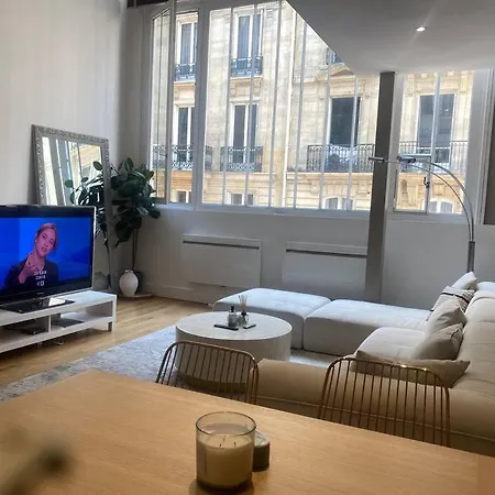 Apartment Superbe Loft Duplex Au Coeur Du 17eme *