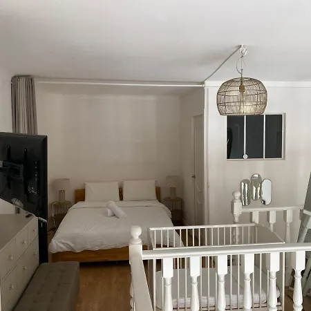 Superbe Loft Duplex Au Coeur Du 17eme