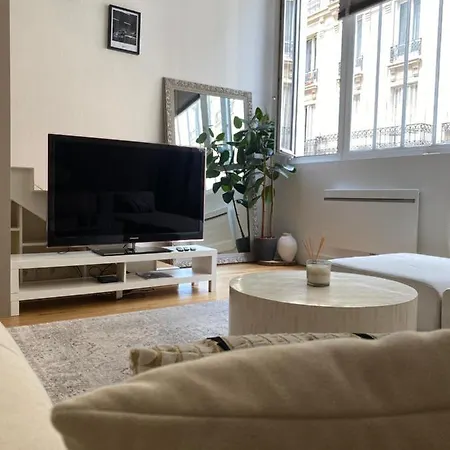Apartment Superbe Loft Duplex Au Coeur Du 17eme